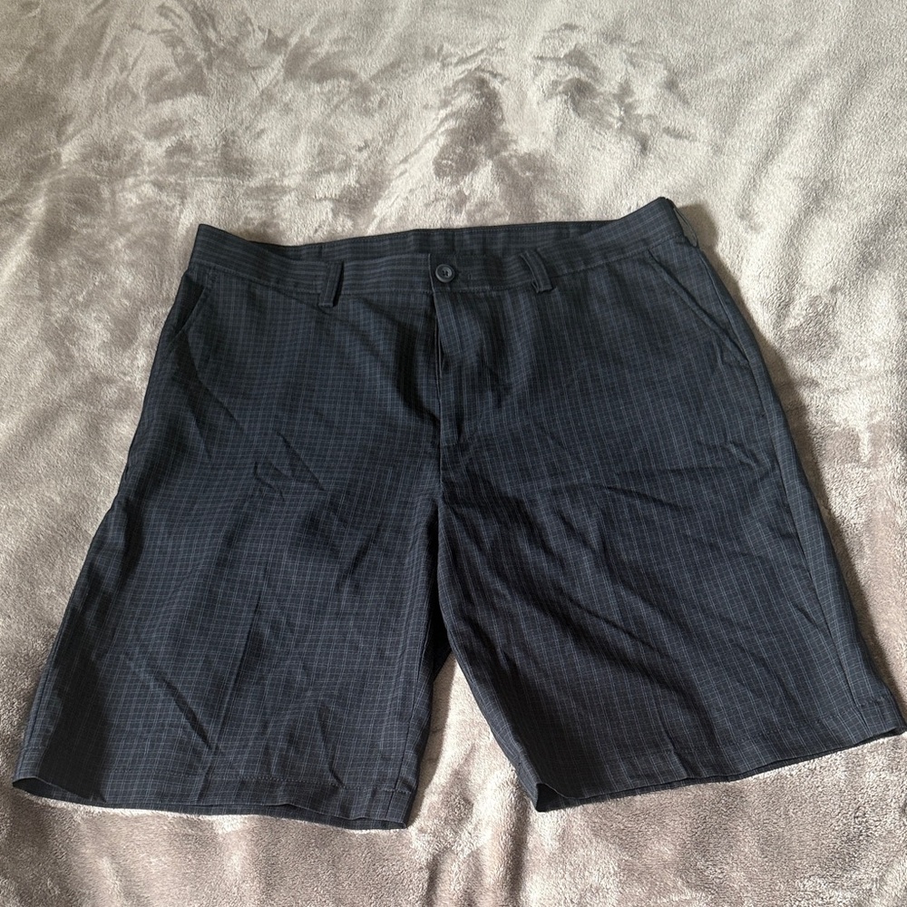 Izod Men's Dark Pinstripe Checkered Golf Shorts